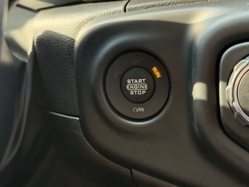 Used 2022 Jeep Wrangler Unlimited Sahara w/ Cold Weather Group AWD/4WD image 27
