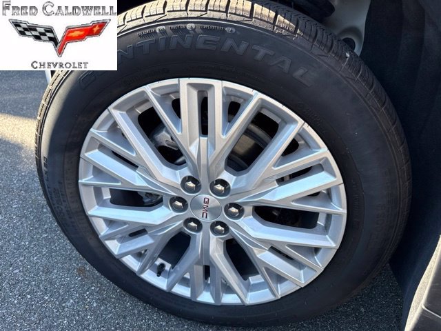 Used 2026 GMC Acadia Elevation w/ Elevation Premium Package FWD image 5