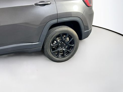 Used 2022 Jeep Compass Latitude AWD/4WD image 28