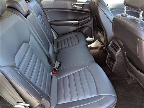 Used 2015 Ford Edge SEL w/ Equipment Group 201A AWD/4WD image 18