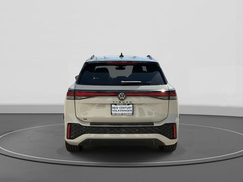 New 2026 Volkswagen Tiguan SE R-Line FWD image 4