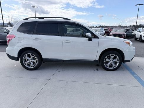 Used 2016 Subaru Forester 2.5i Touring w/ Eyesight & Navigation System image 5