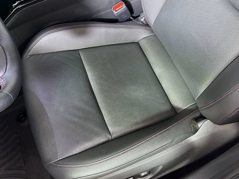 Certified 2024 Toyota Prius Prime FWD image 18