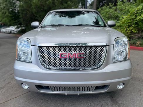 Used 2007 GMC Yukon Denali AWD/4WD image 7