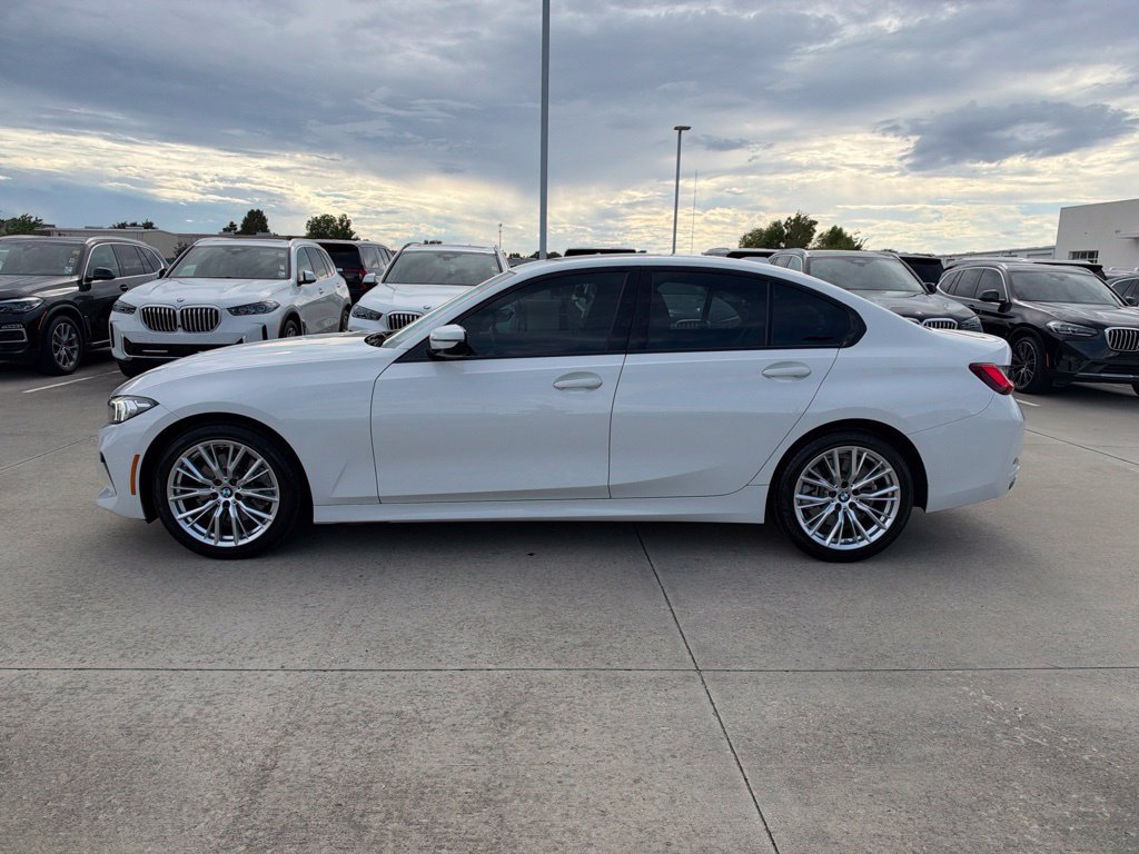 Certified 2023 BMW 330i Sedan RWD image 2