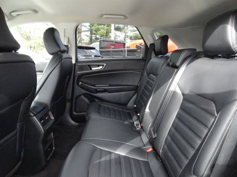 Used 2024 Ford Edge SEL AWD/4WD image 19