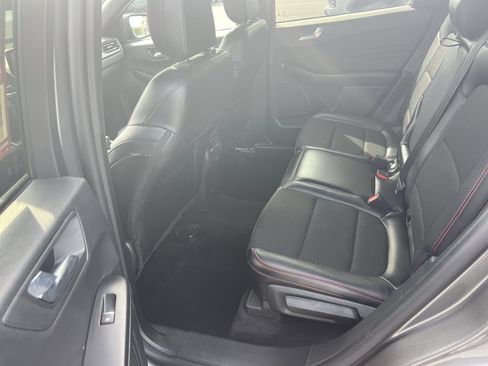 Used 2025 Ford Escape ST-Line FWD image 32