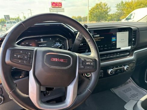 Used 2024 GMC Sierra 2500 SLE image 31