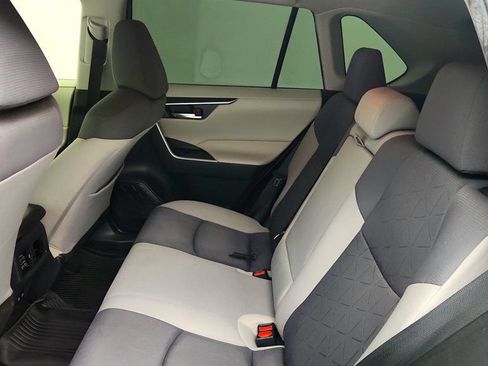 Used 2019 Toyota RAV4 XLE AWD/4WD image 21