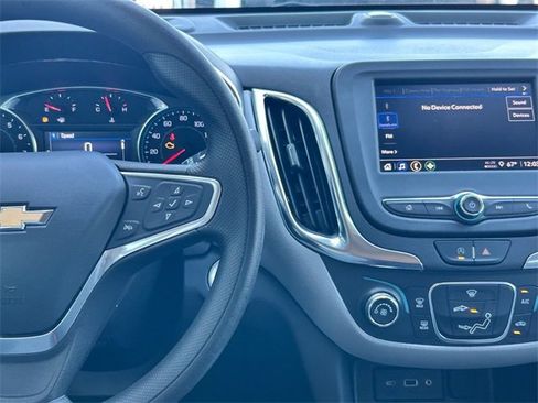 Used 2023 Chevrolet Equinox LT image 15