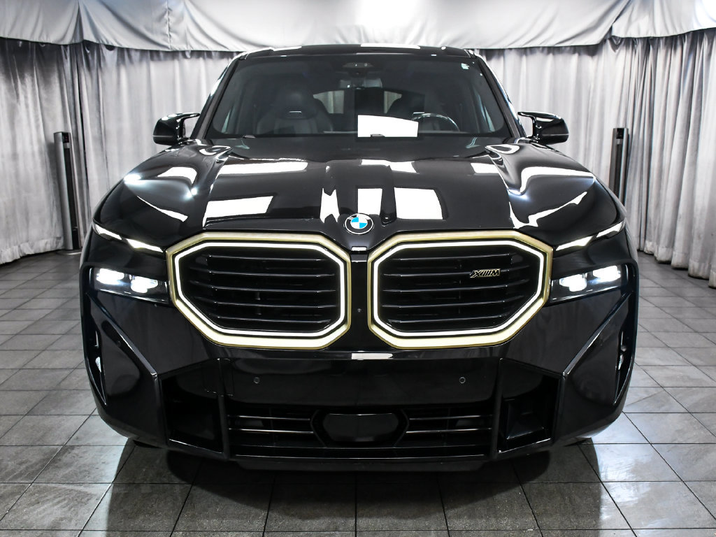 Used 2023 BMW XM AWD/4WD image 2