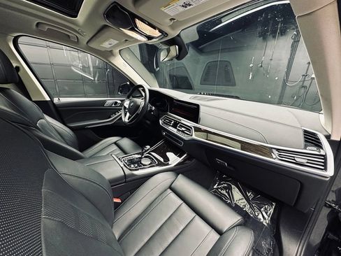 Used 2020 BMW X7 xDrive40i w/ Premium Package AWD/4WD image 19