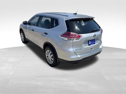 Used 2016 Nissan Rogue S AWD/4WD image 4