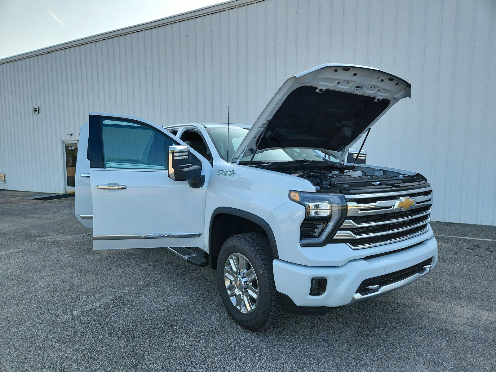 New 2026 Chevrolet Silverado 2500 High Country w/ Technology Package AWD/4WD image 11