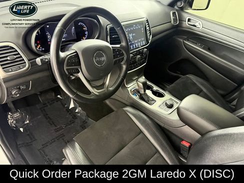 Used 2022 Jeep Grand Cherokee Laredo X AWD/4WD image 12