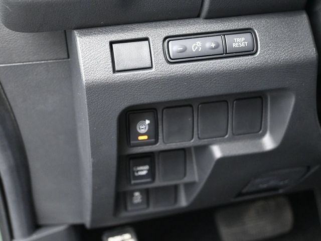New 2026 Nissan Frontier SV w/ All-Weather Content Package AWD/4WD image 18