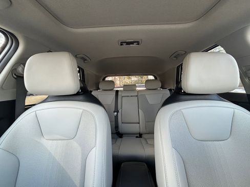 New 2026 Kia Niro EX image 30