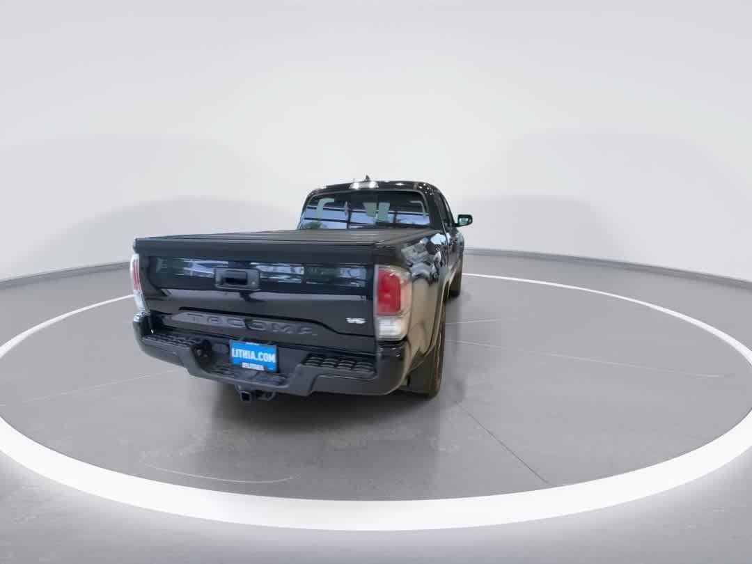 Used 2022 Toyota Tacoma TRD Off-Road w/ TRD Premium Off Road Package AWD/4WD image 8