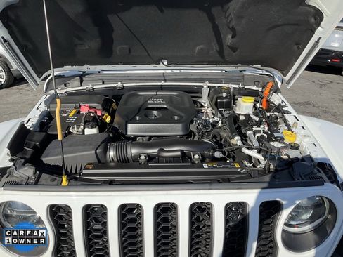 Used 2023 Jeep Wrangler Unlimited Rubicon 4xe w/ Steel Bumper Group image 11