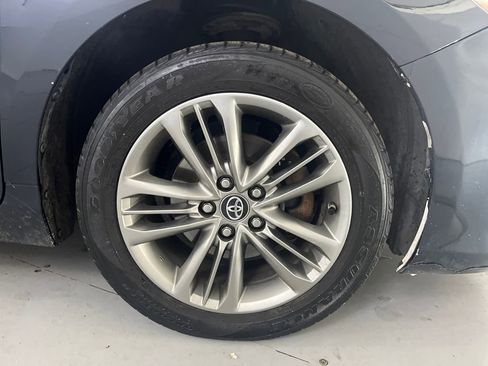 Used 2017 Toyota Camry SE image 17