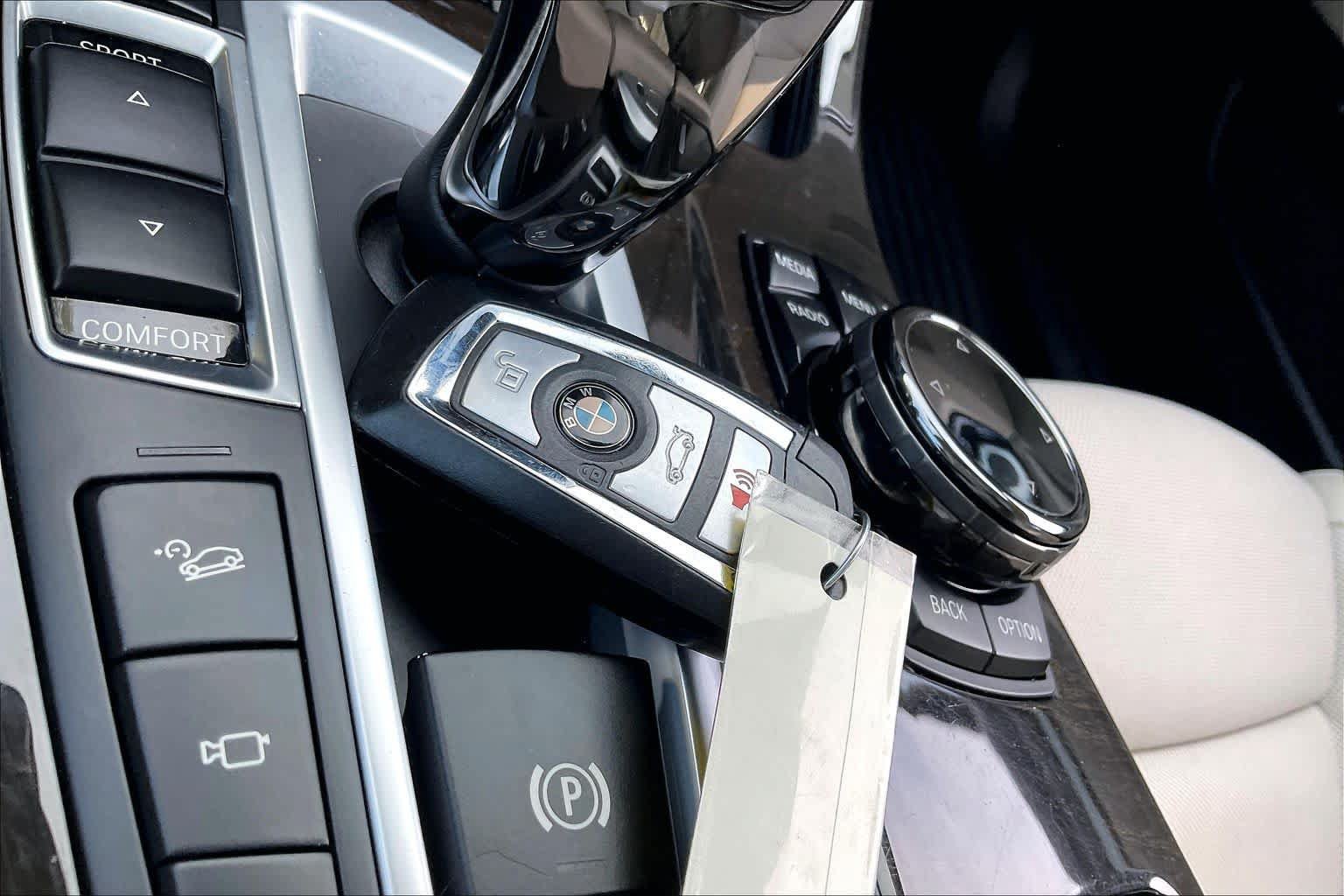 Used 2015 BMW 535d xDrive AWD/4WD image 14