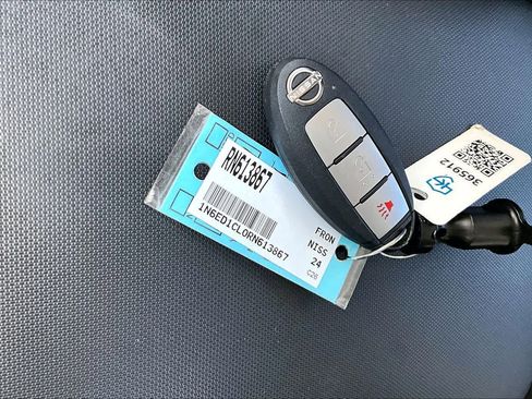 Used 2024 Nissan Frontier S image 15