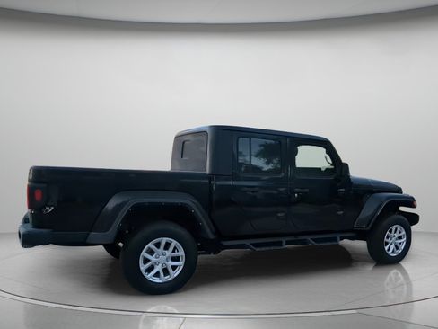 Used 2023 Jeep Gladiator Sport AWD/4WD image 29