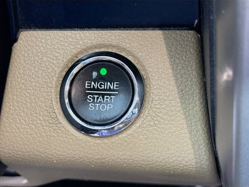 Used 2015 Ford F150 Lariat w/ Equipment Group 502A Luxury AWD/4WD image 21