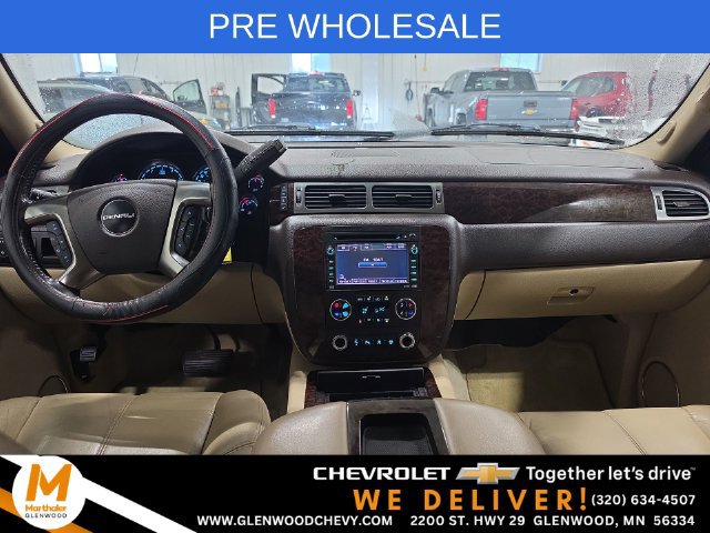 Used 2007 GMC Yukon Denali AWD/4WD image 4