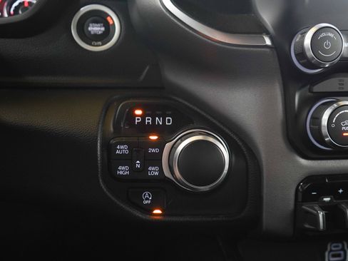 Used 2024 RAM 1500 Big Horn AWD/4WD image 22