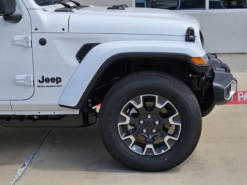 New 2026 Jeep Gladiator Sport AWD/4WD image 6
