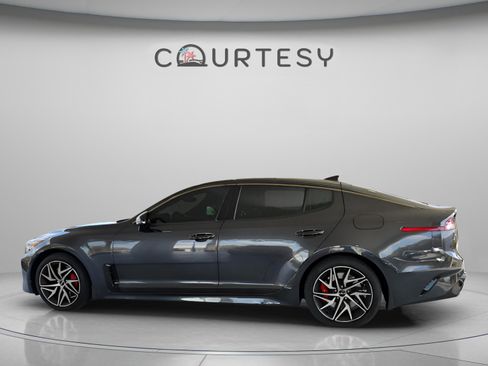 Used 2023 Kia Stinger GT-Line w/ Sun & Sound Package RWD image 3