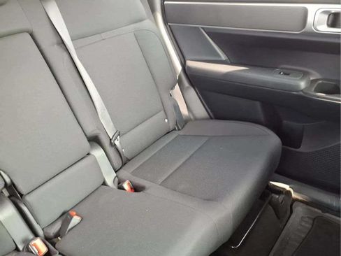Used 2025 Hyundai Santa Fe SE FWD image 17
