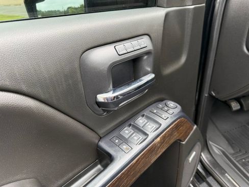 Used 2019 GMC Sierra 3500 Denali w/ Duramax Plus Package AWD/4WD image 22