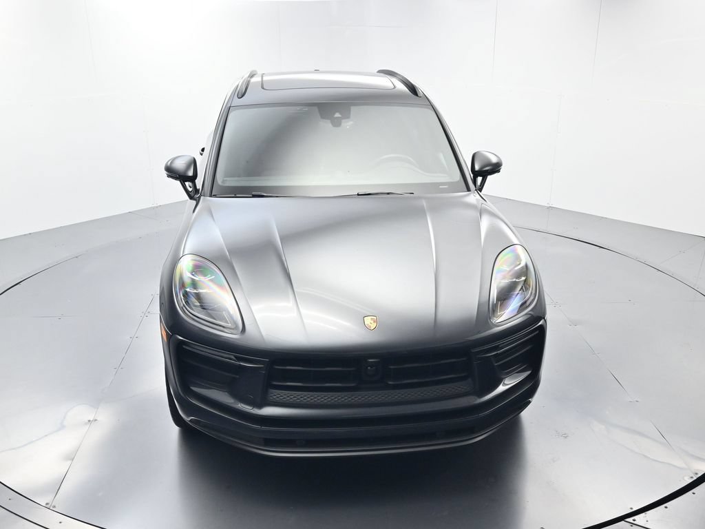Certified 2026 Porsche Macan AWD/4WD image 44