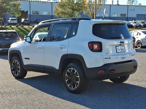 Used 2023 Jeep Renegade Trailhawk image 4