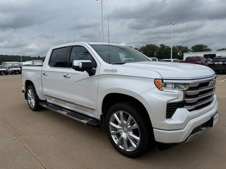 Used 2024 Chevrolet Silverado 1500 High Country w/ High Country Premium Package AWD/4WD video 1