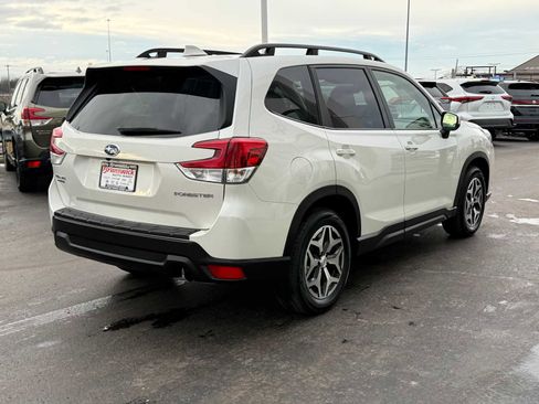 Certified 2022 Subaru Forester Premium w/ Popular Package #1 image 4