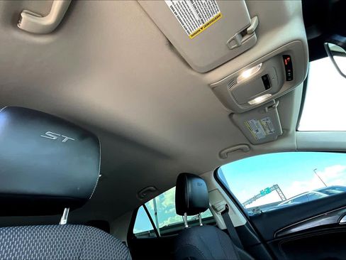 Used 2022 Buick Envision Preferred image 25