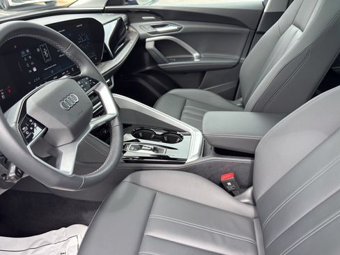 Certified 2025 Audi Q5 Premium w/ Premium Plus AWD/4WD image 13