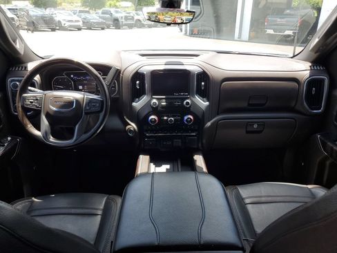 Used 2023 GMC Sierra 2500 Denali w/ Denali Ultimate Package AWD/4WD image 12
