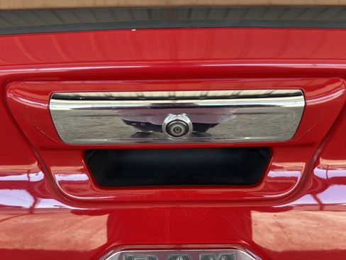 Used 2019 RAM 1500 Big Horn image 30