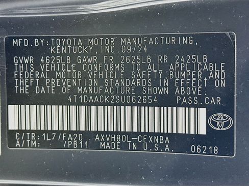 Used 2025 Toyota Camry LE w/ Convenience Package FWD image 12
