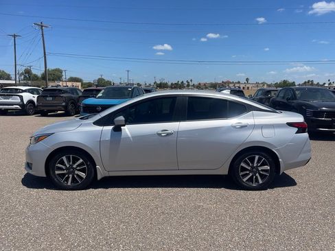 Certified 2025 Nissan Versa SV w/ Trunk Package FWD image 4