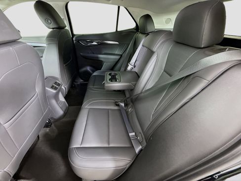Used 2025 Buick Envision Preferred AWD/4WD image 24