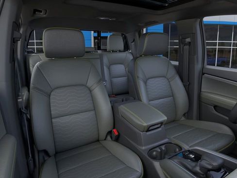 New 2025 Chevrolet Colorado ZR2 w/ Midnight Edition image 16