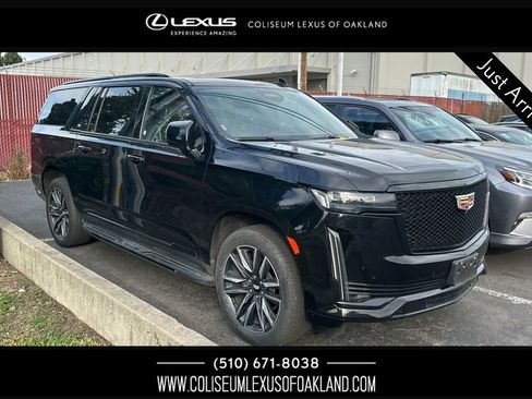 Used 2022 Cadillac Escalade ESV Sport AWD/4WD image 1