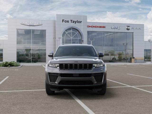 Used 2026 Jeep Grand Cherokee Altitude AWD/4WD image 6