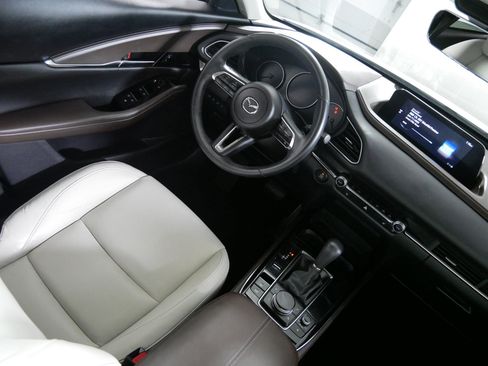 Used 2024 MAZDA CX-30 AWD 2.5 S w/ Premium Package image 9