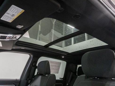 New 2026 RAM 1500 4x4 Crew Cab image 10